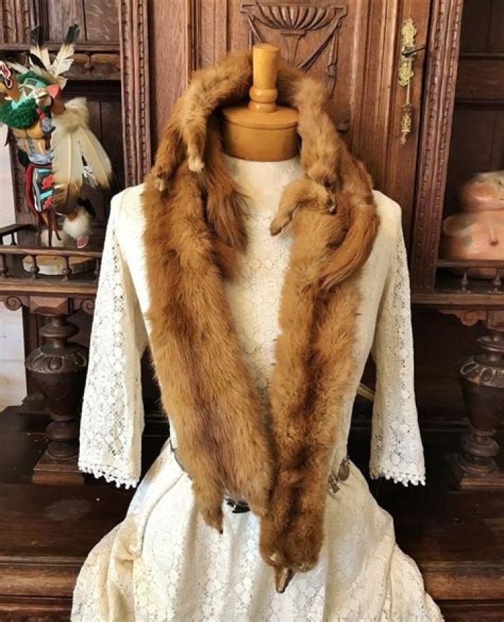 Are mink stoles valuable?