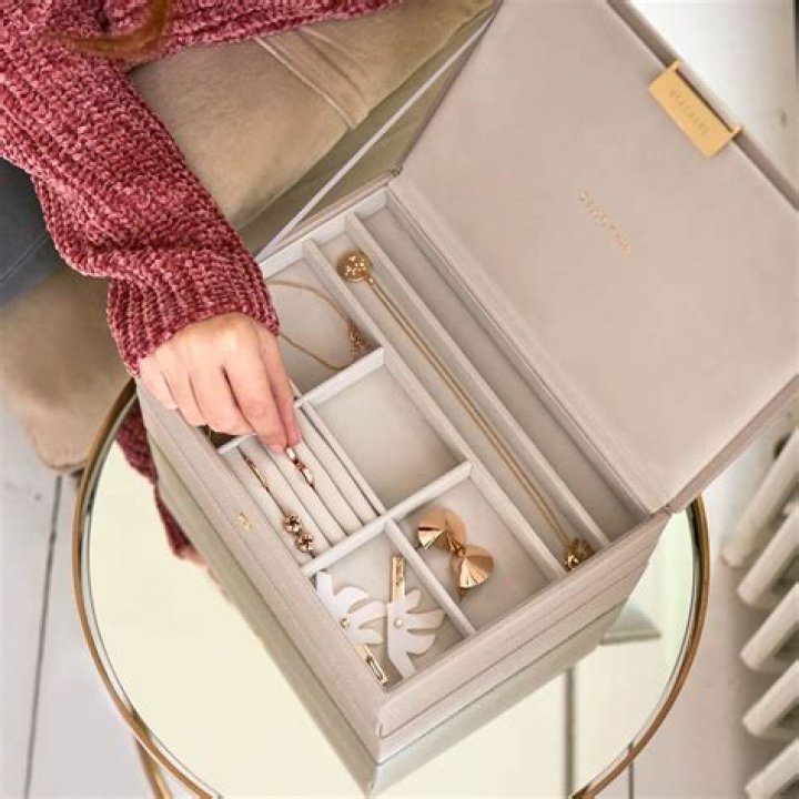 Are stackers jewellery boxes anti tarnish?