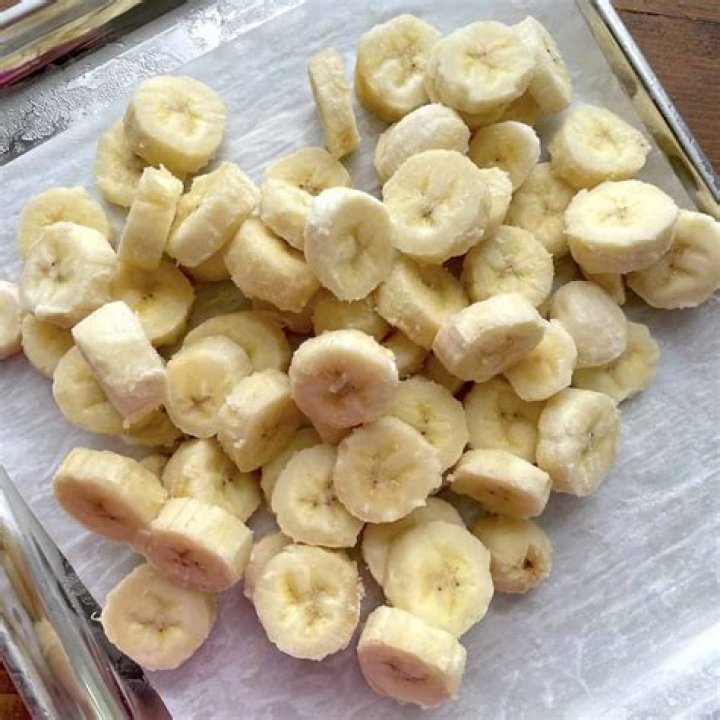 Can cavies have bananas?