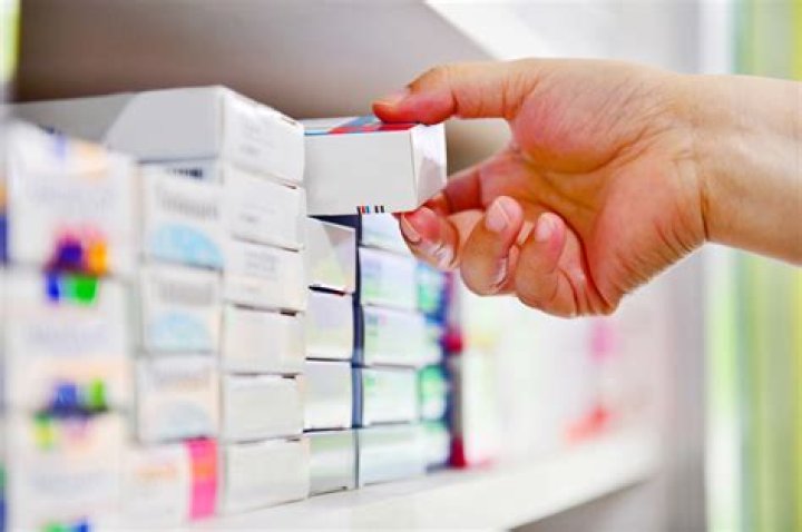 Can pharmacists prescribe birth control?