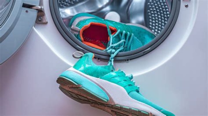 Can you wash textile shoes?