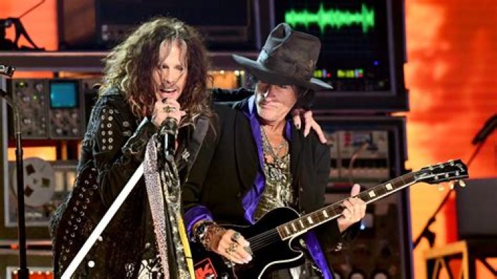Did aerosmith break up?