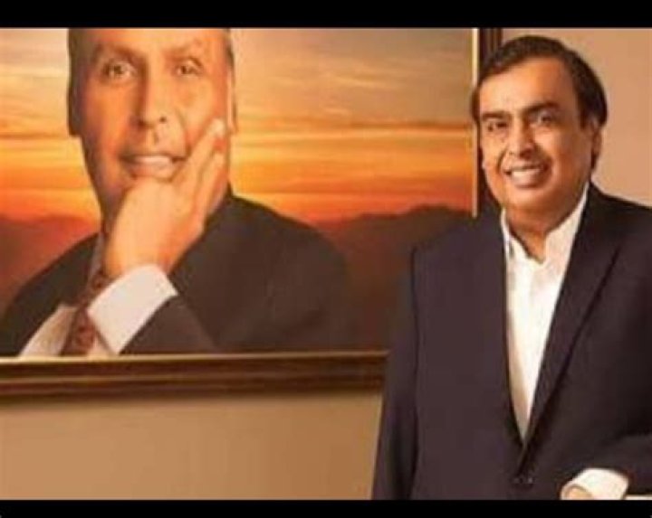 Did dhirubhai ambani had paralysis?
