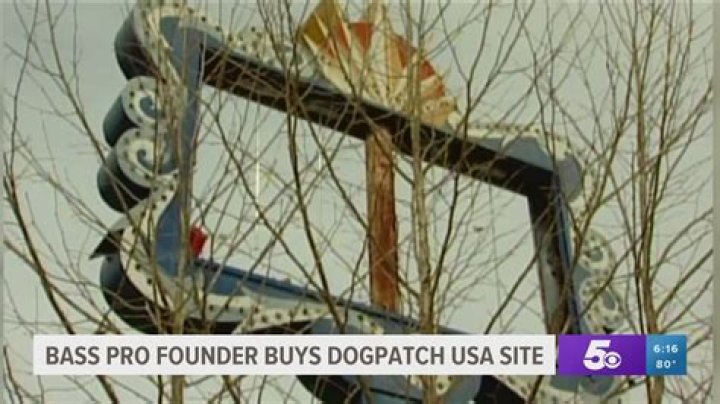 Did johnny morris buy dogpatch?