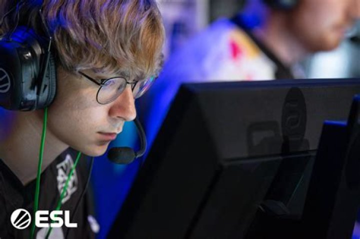 Did tenz play cs go?