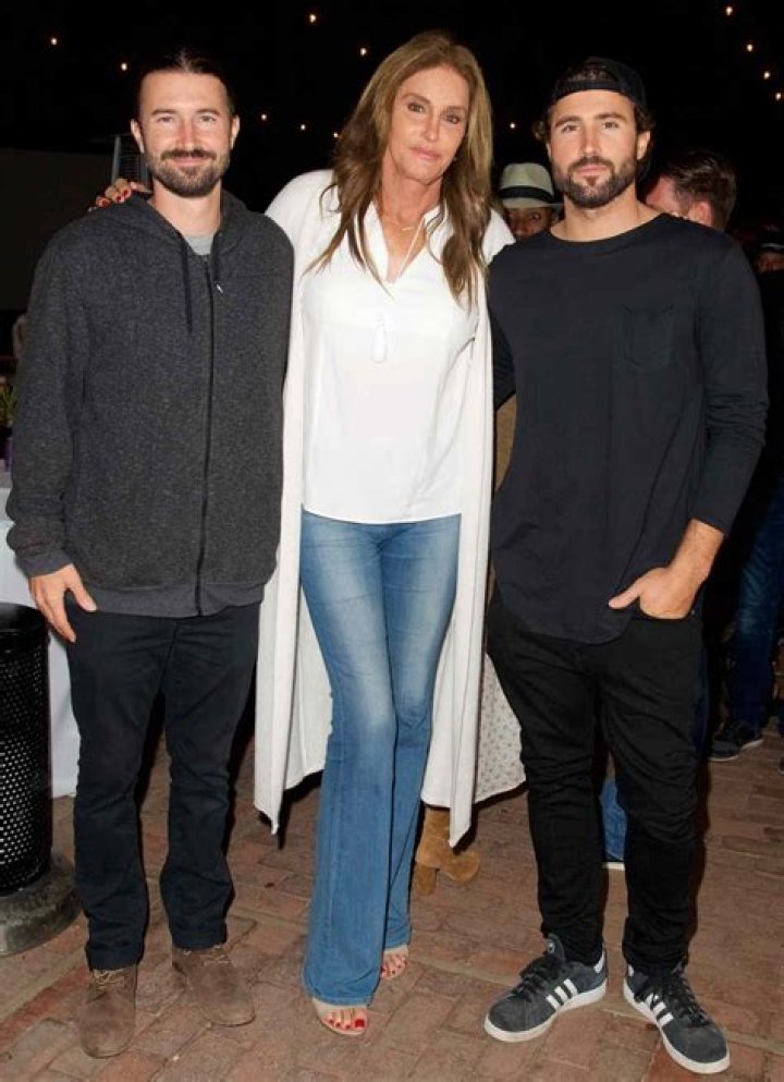 Do brandon and brody still talk to caitlyn?