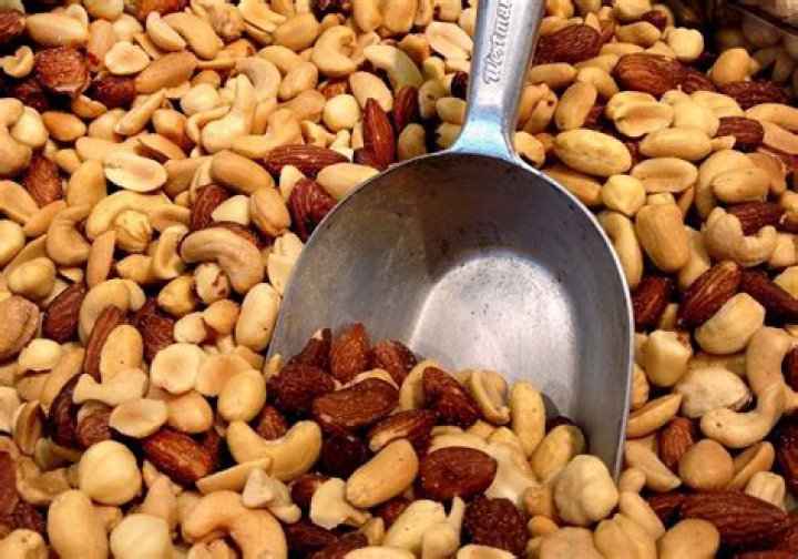 Does ground nuts have acid?