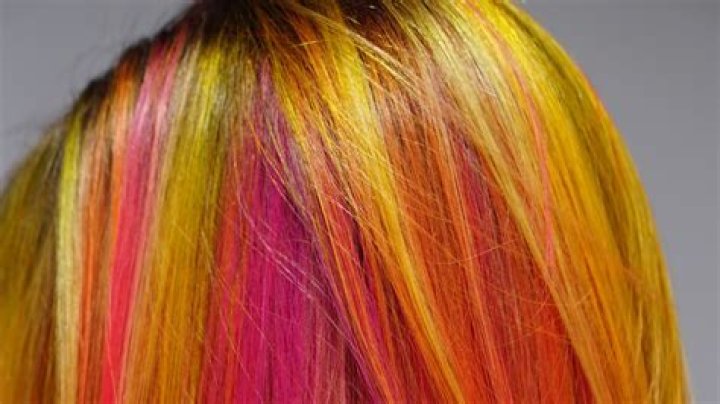 Does highlighter come out of hair?