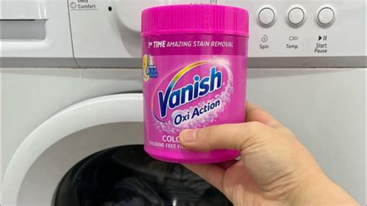 Does vanish discolor clothes?