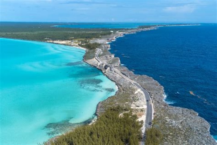 How to fly to eleuthera bahamas?