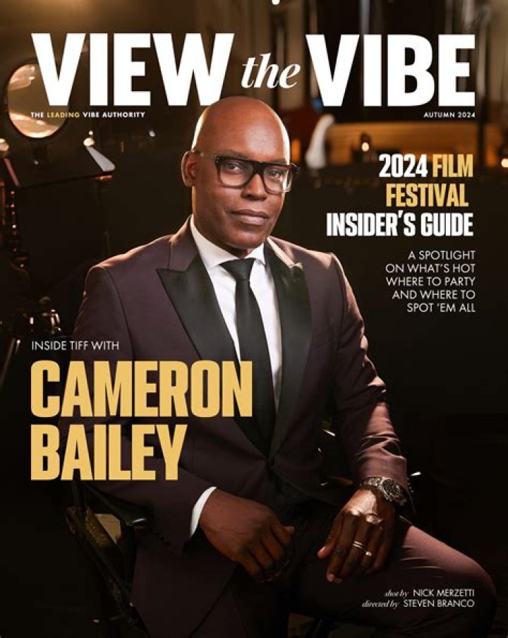 How to tell if someone is eavesdropping?