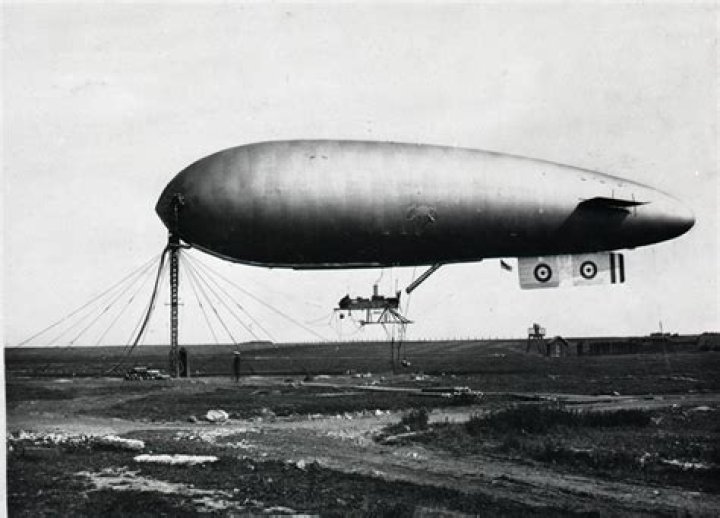 How were zeppelins used in ww1?