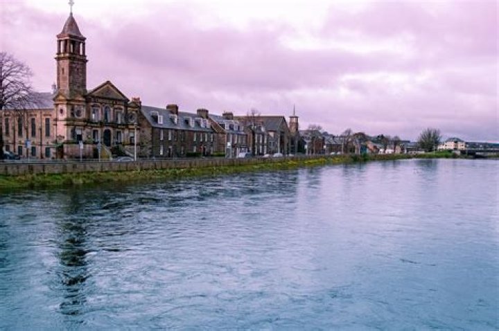 Is inverness in highlands?