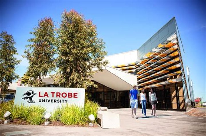 Is latrobe a good uni?