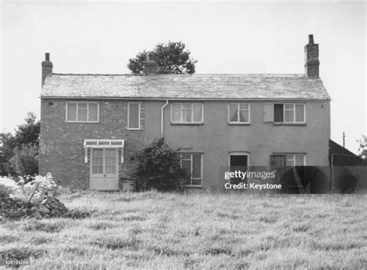 Is leatherslade farm still there?