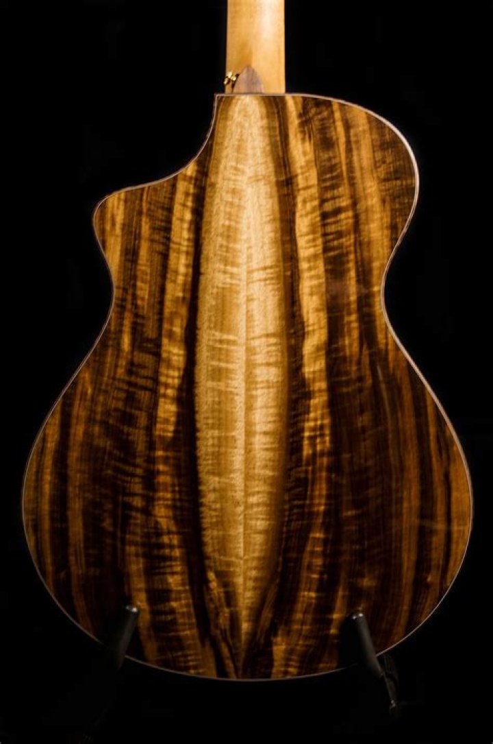 Is myrtlewood good for guitars?