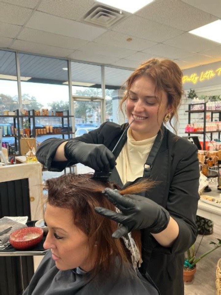 Should i go to the salon with dirty hair?