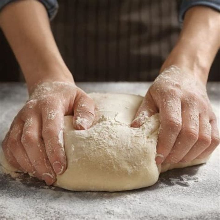 Should you knead pizza dough?