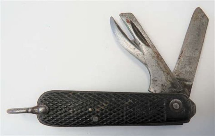 Whats a jack knife?