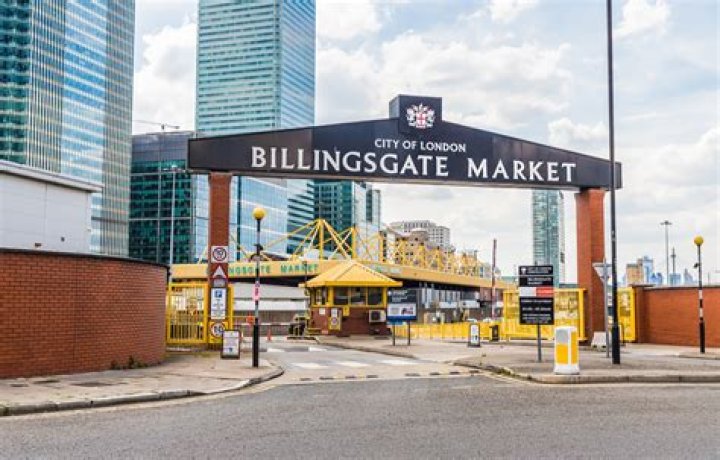 When did billingsgate fish market close?