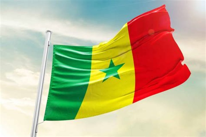 When did senegal gain independence?
