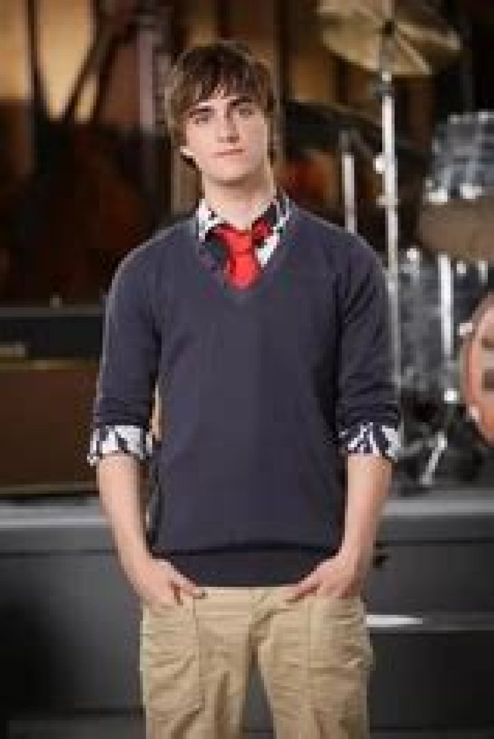 When does declan come to degrassi?