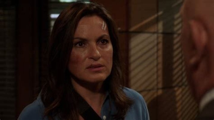 When does lewis kidnaps benson?