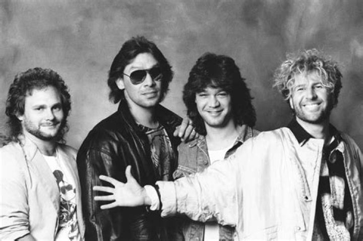 When sammy hagar joined van halen?