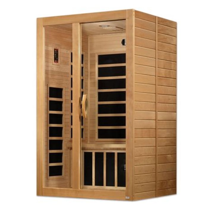 Where are dynamic saunas manufactured?
