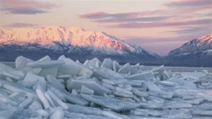 Where do ice shoves happen?