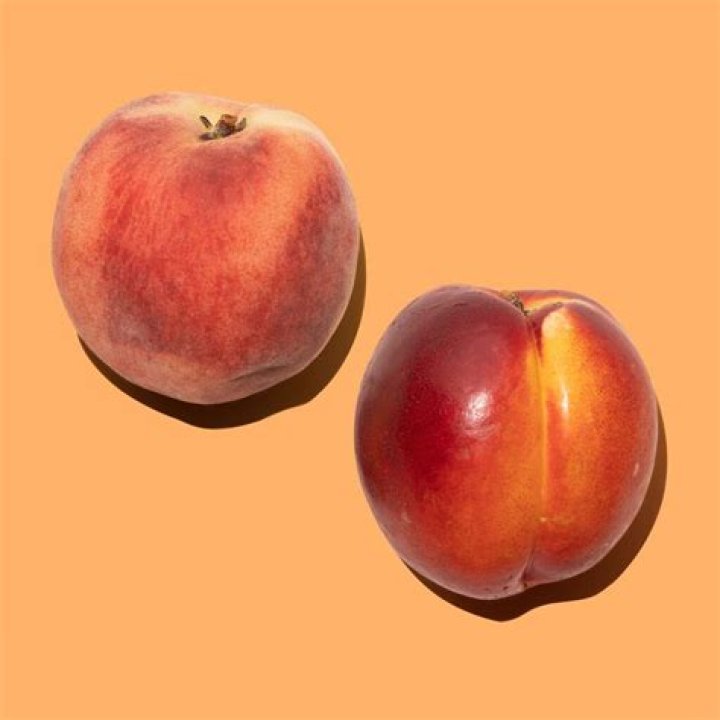 Which is better nectarine or peach?
