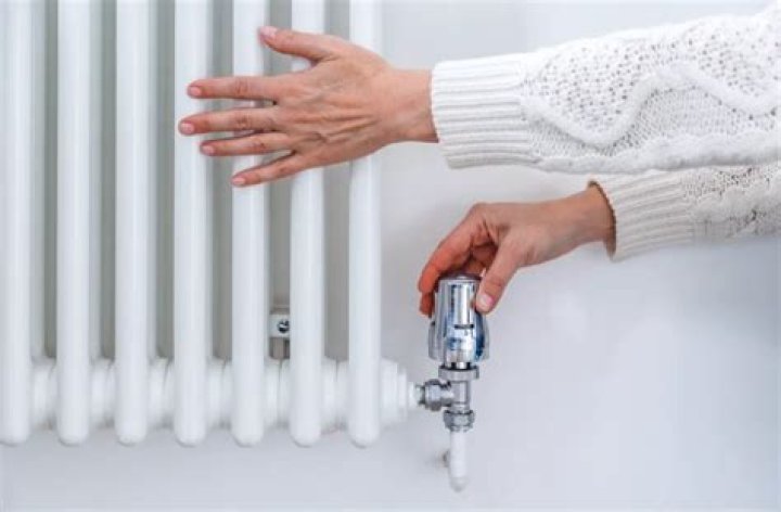 Which way to turn radiator petcock?