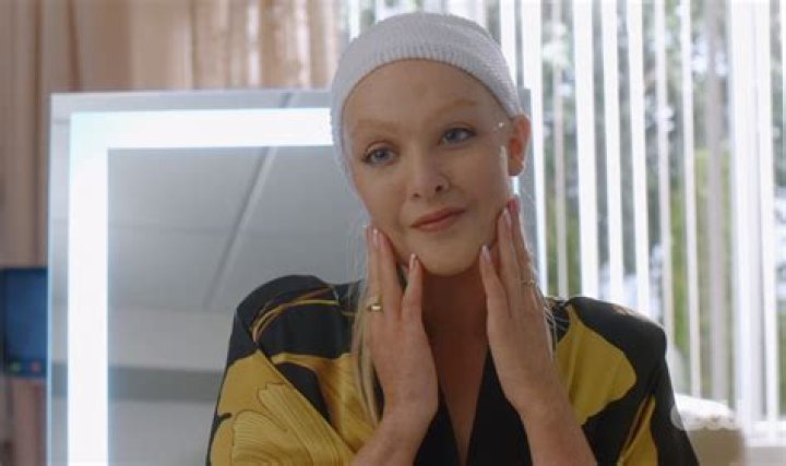 Why did elizabeth gillies play alexis?