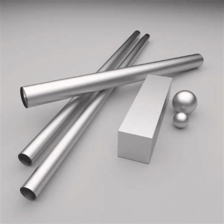 Why is ferritic steel magnetic?