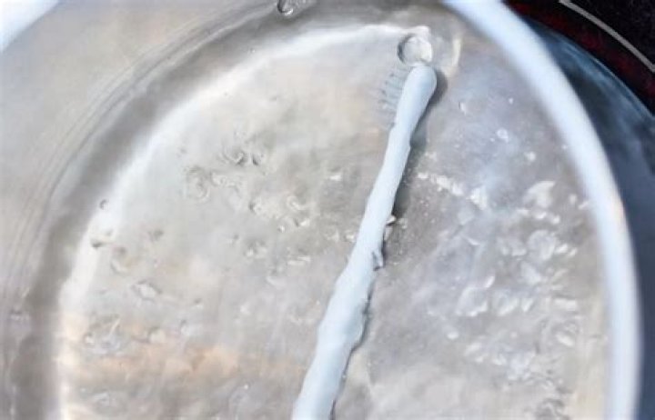 Will boiling toothbrush kill strep?
